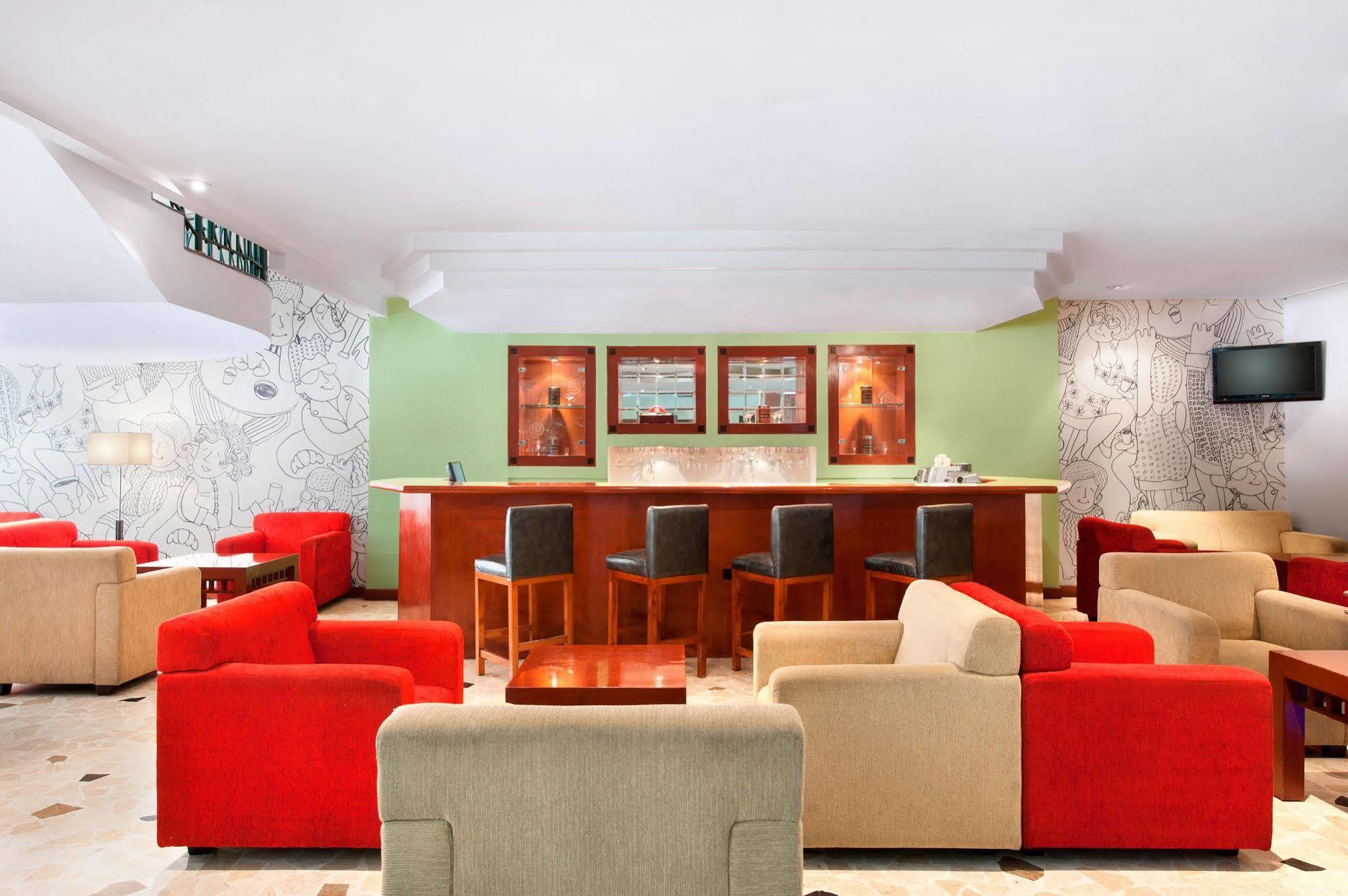 Arcadia Surabaya Hotel ภายนอก รูปภาพ