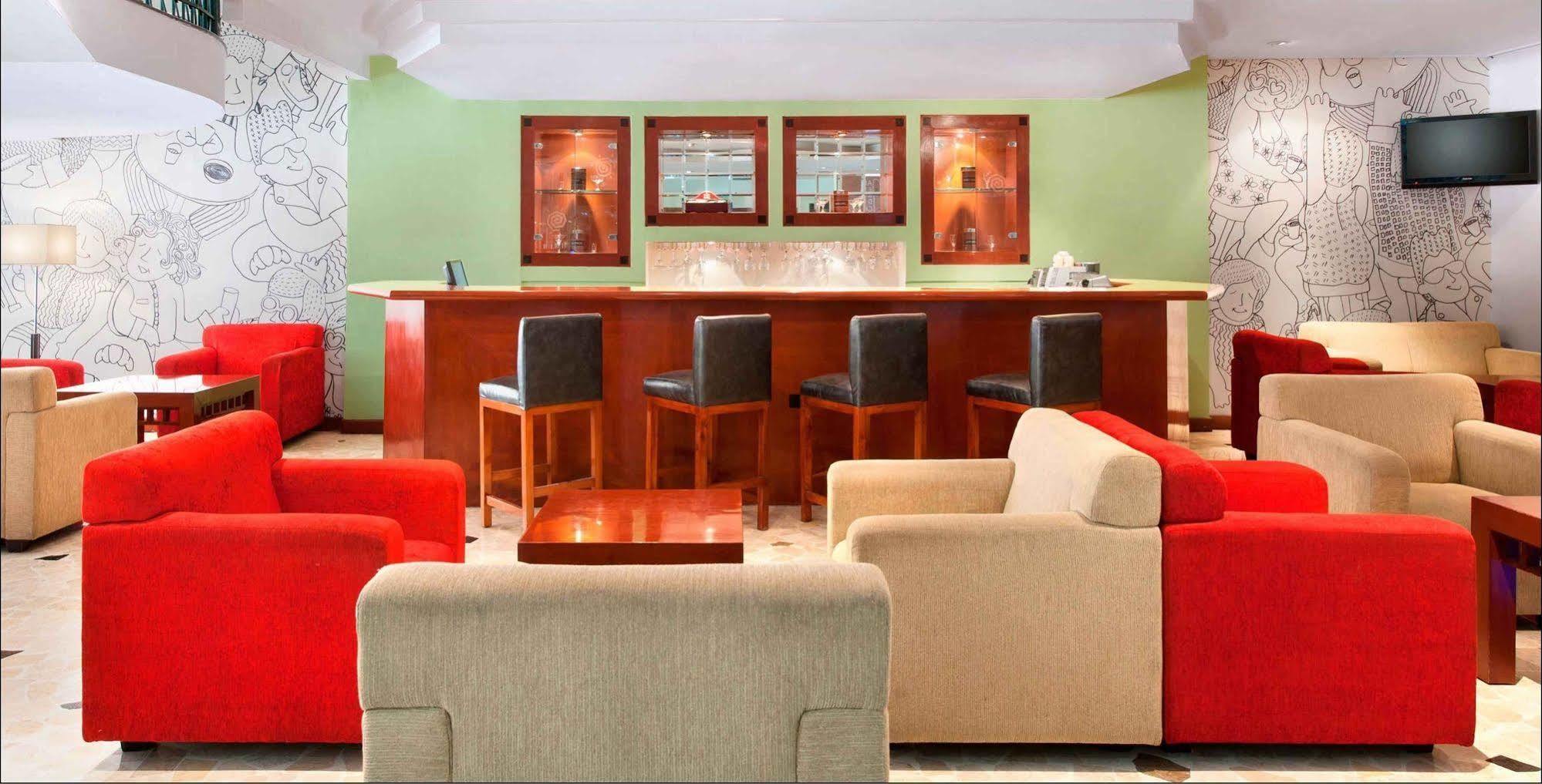 Arcadia Surabaya Hotel ภายนอก รูปภาพ