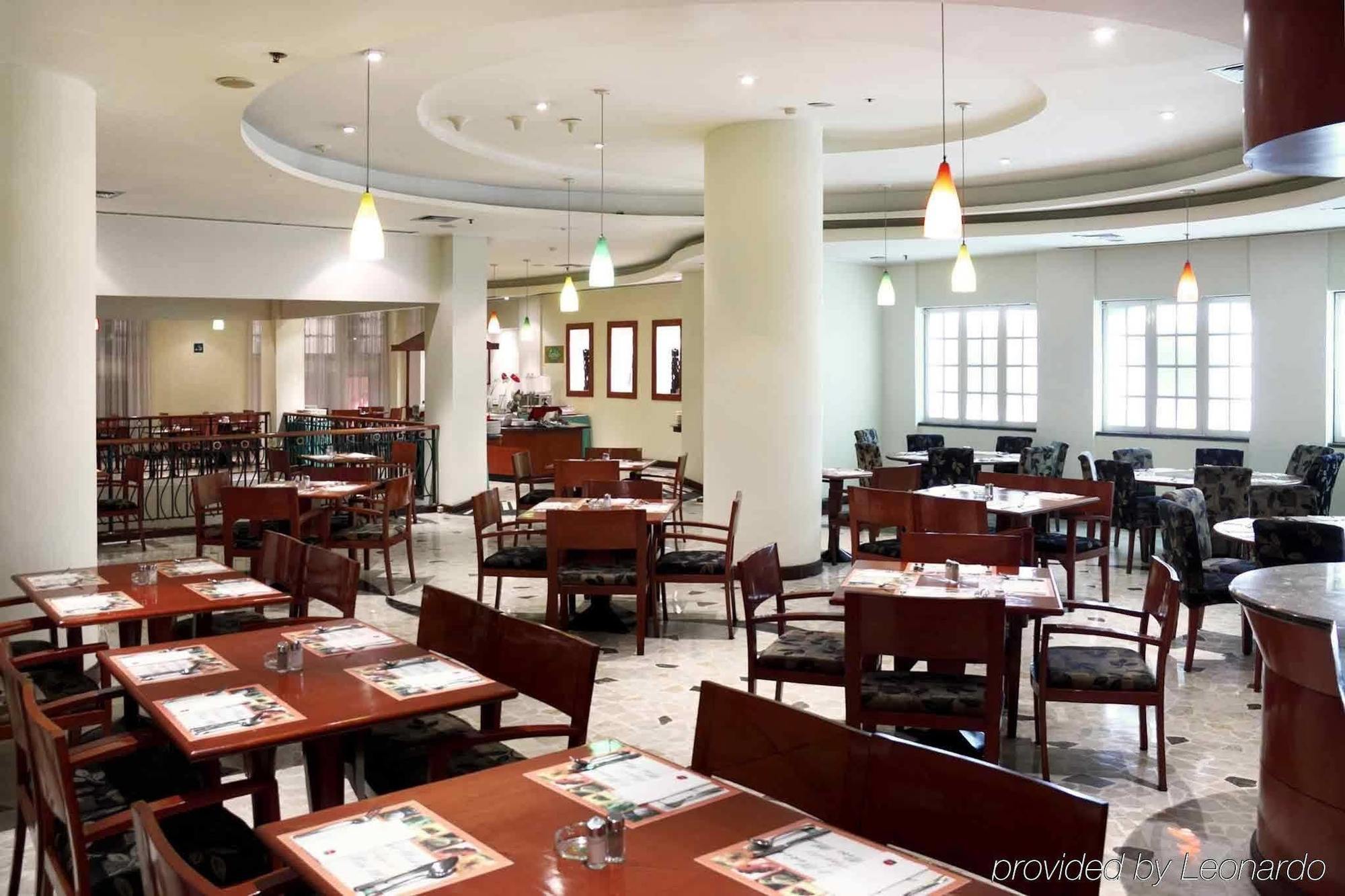 Arcadia Surabaya Hotel ภายนอก รูปภาพ