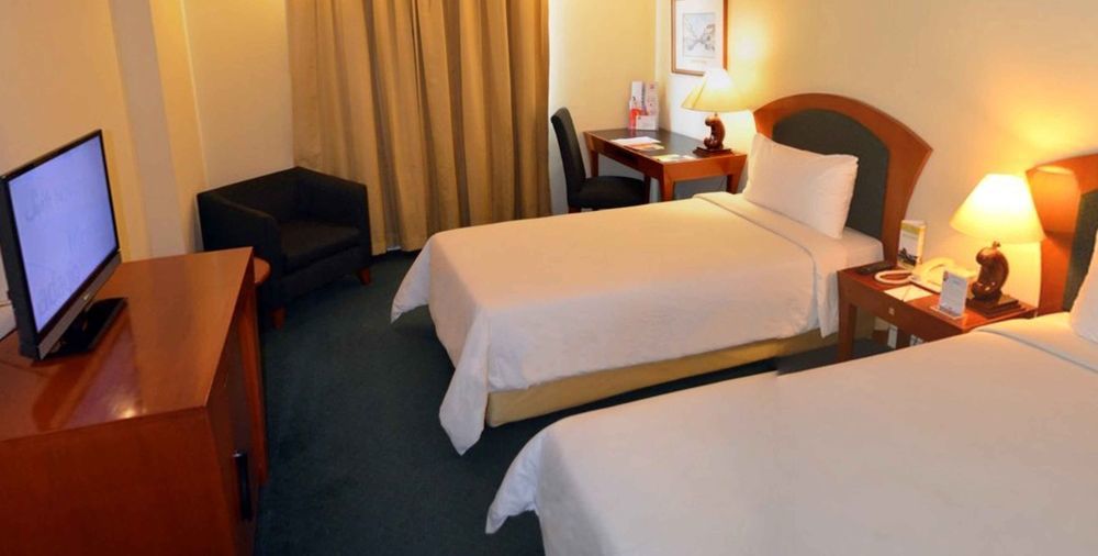 Arcadia Surabaya Hotel ภายนอก รูปภาพ